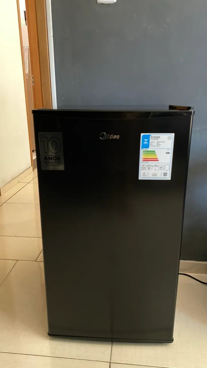 Frigobar Midea 93 litros Preto  - Foto 5