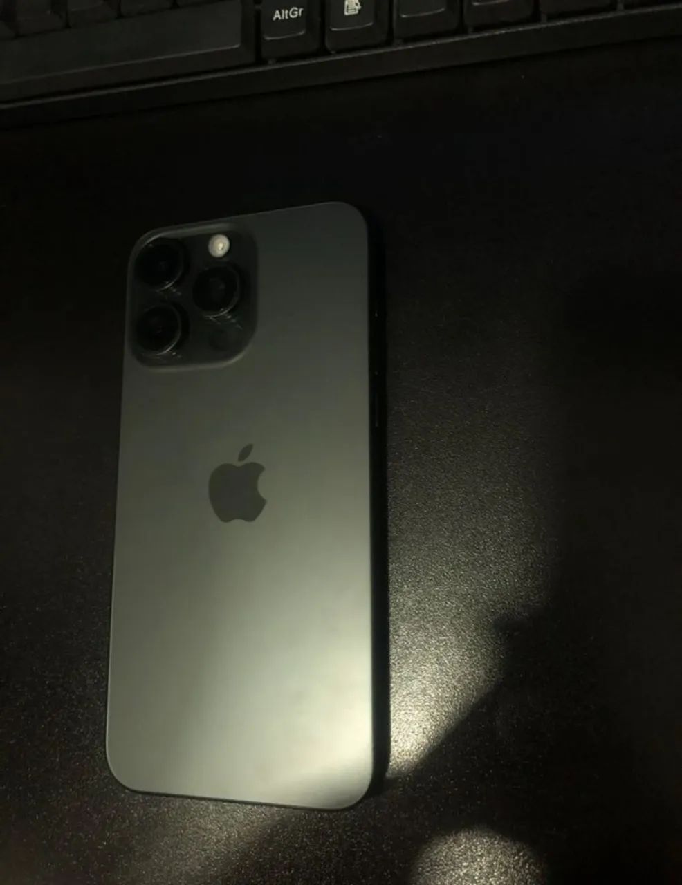 iPhone 15 Pro Max  - Foto 2