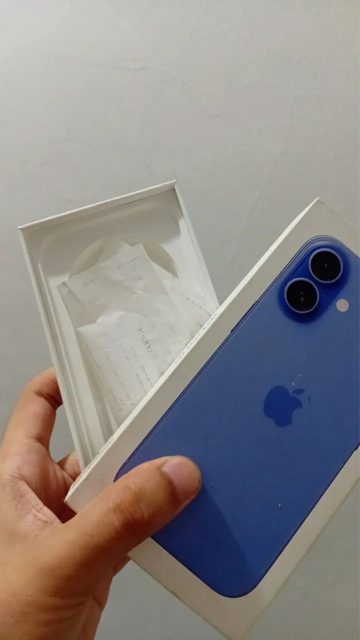 Vendo Iphone16 com menos de um ano de uso - Foto 3