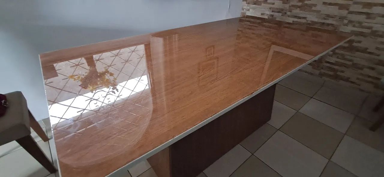 Mesa de jantar ou para reunião 