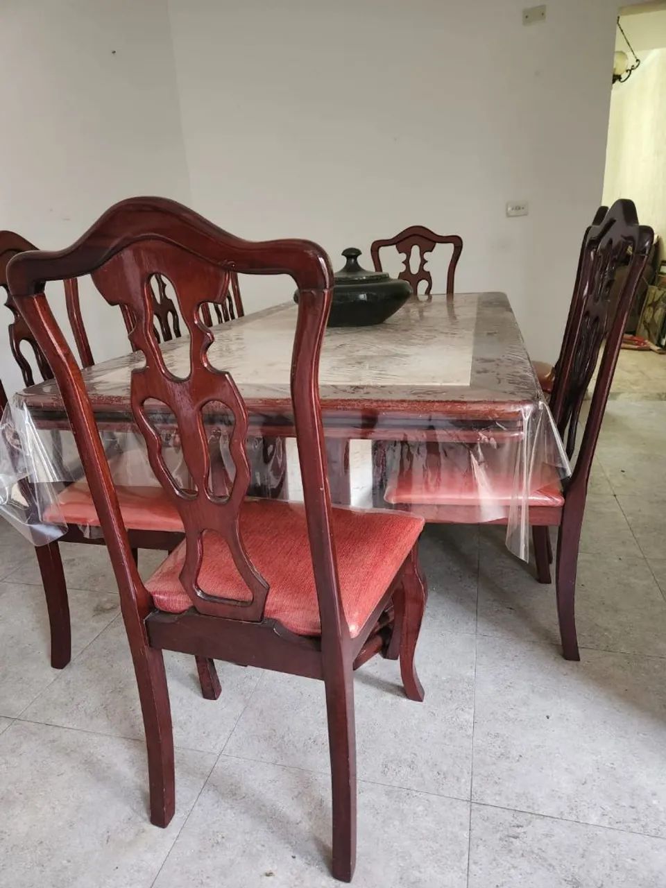Mesa de jantar com 8 cadeiras - Foto 2