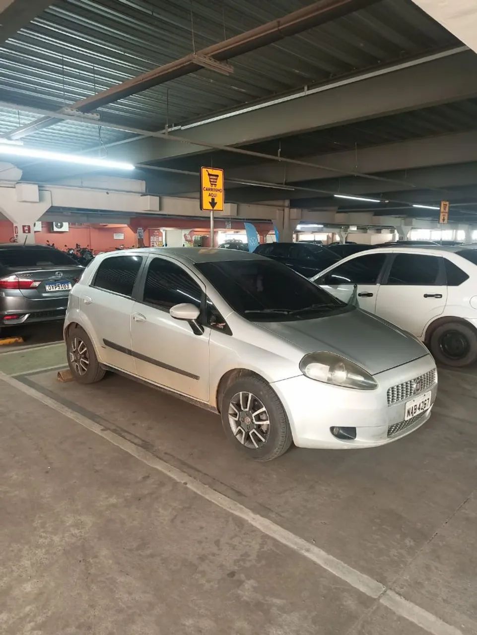Fiat Punto ELX 1.4 Fire Flex 8V 5P 2010 - Foto 4