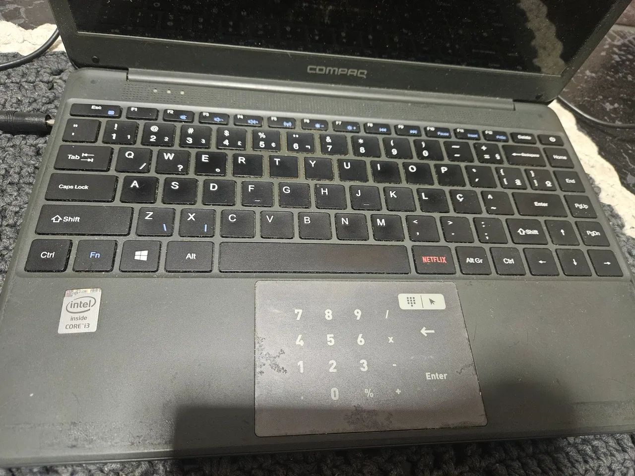 Vendo notbook  compaq  prezario cq27 defeito - Foto 4