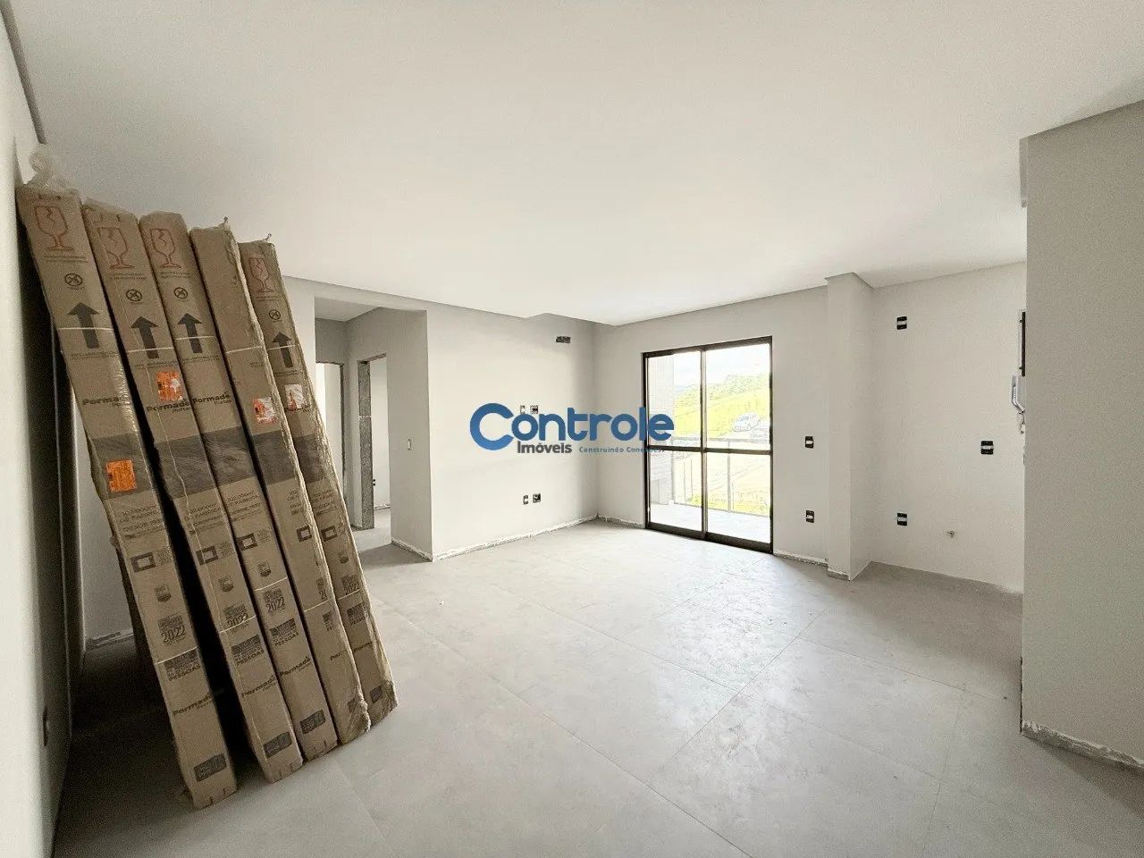 Apartamento garden com 02 dormitórios em Areias, São José/SC!