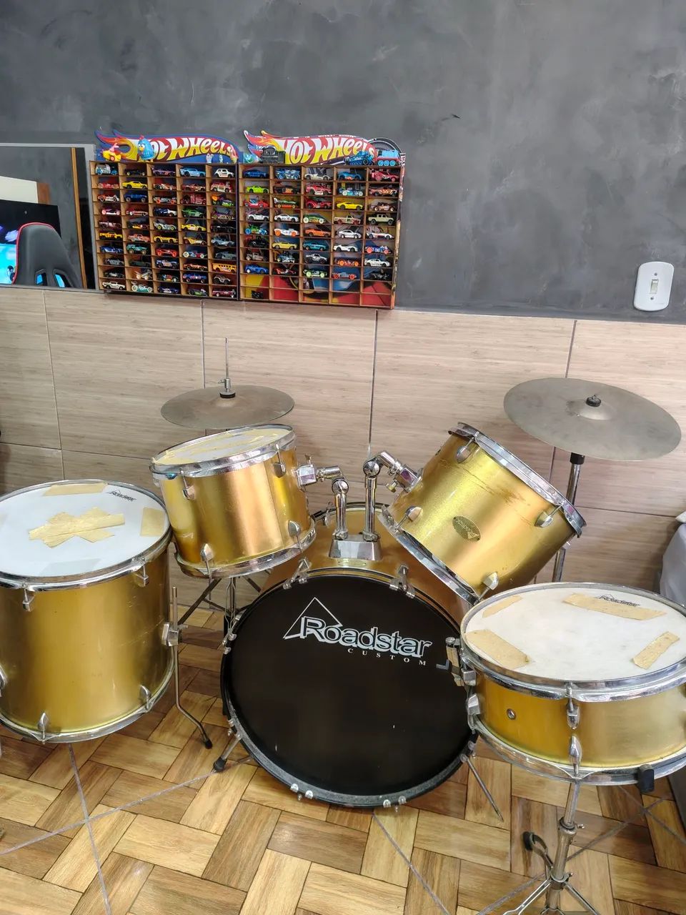 Bateria Roadstar dourada  - Foto 2