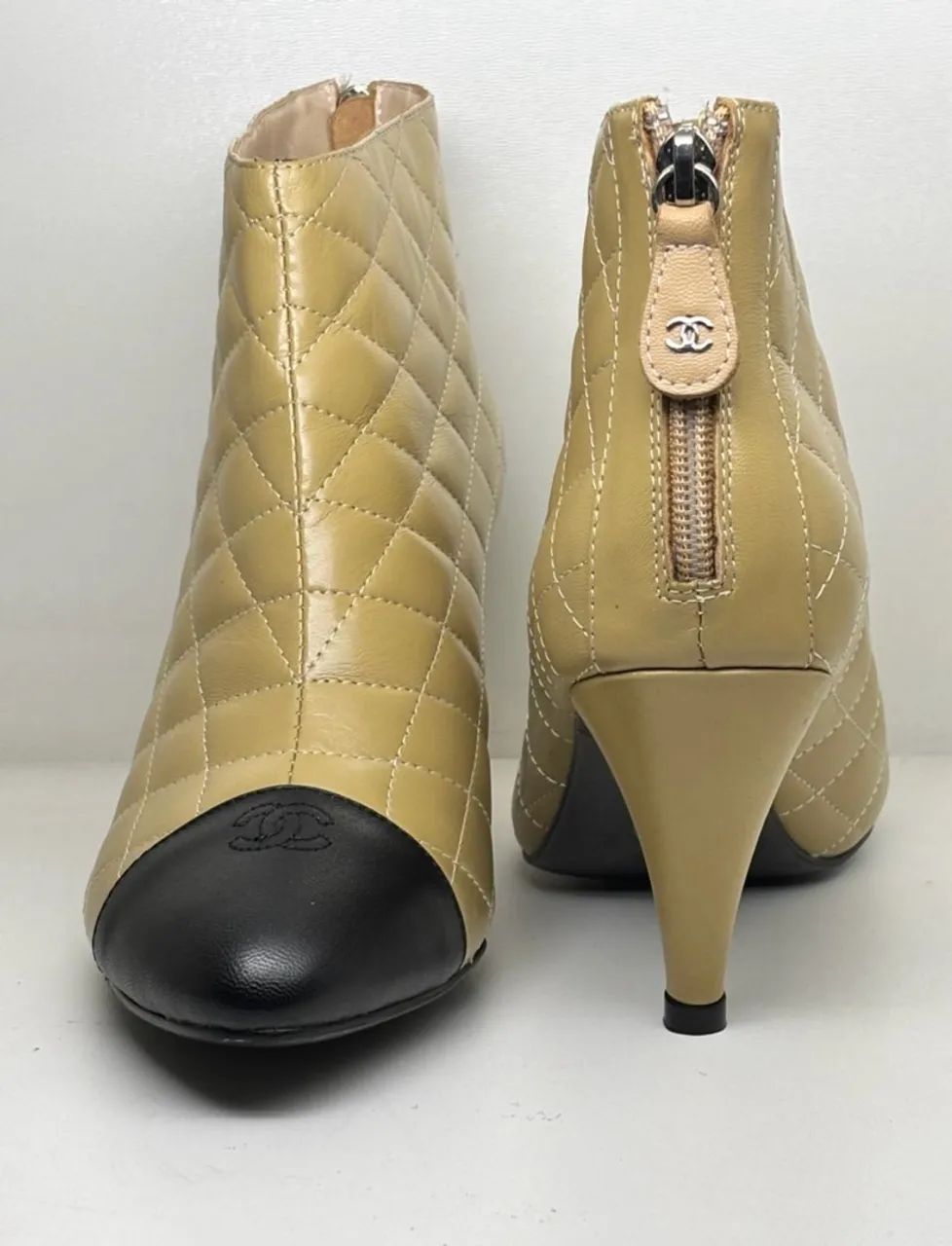 Bota nova da Chanel  - Foto 2