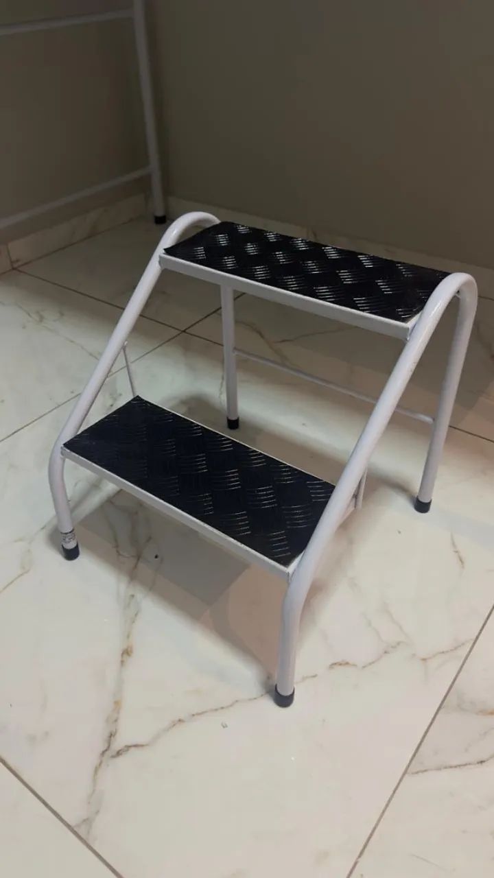 Maca branca para atendimentos (com escada) - Foto 4