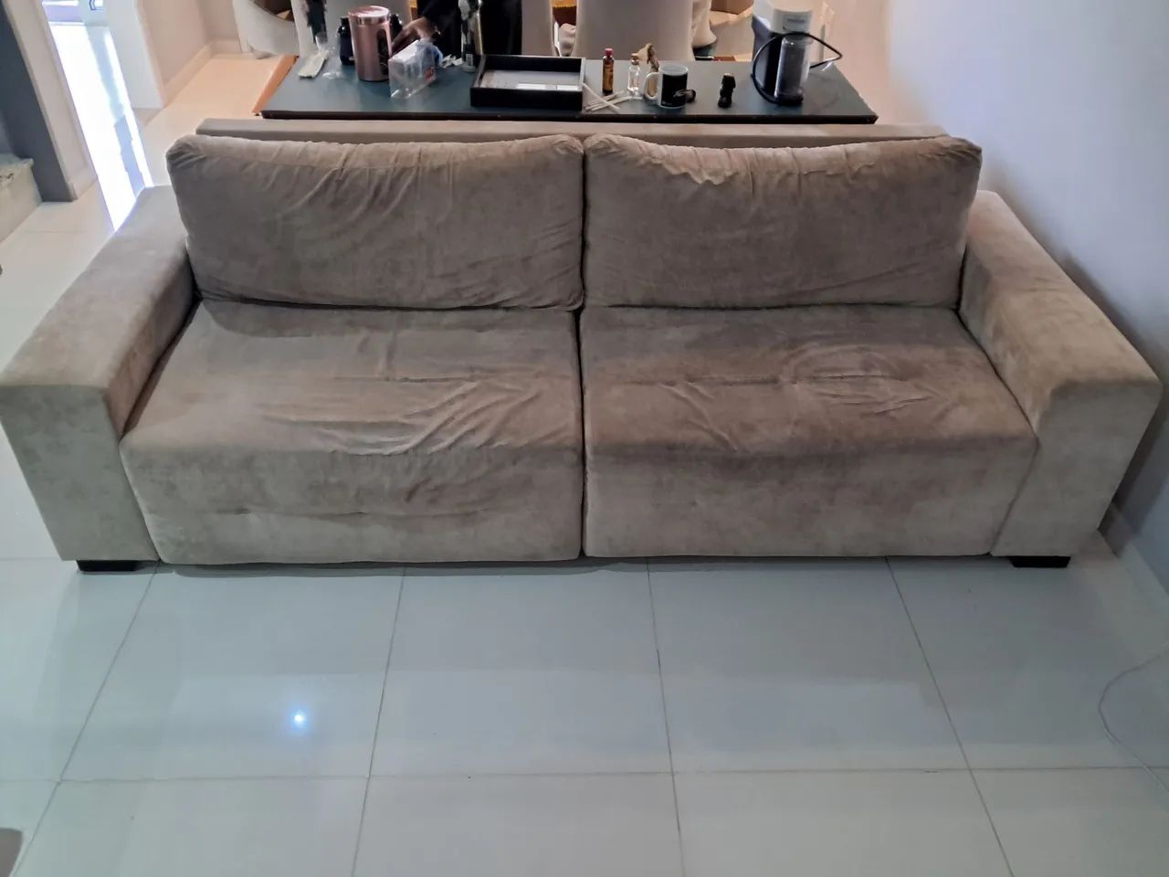 Sofa 3 Lugares Suede Bege Areia - Foto 2