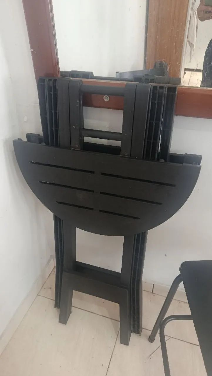 Mesa e cadeiras  - Foto 5