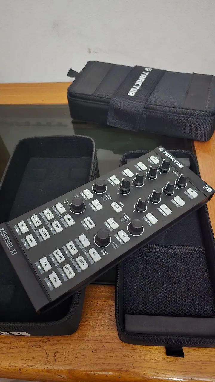 Traktor Kontrol X1 + Bag