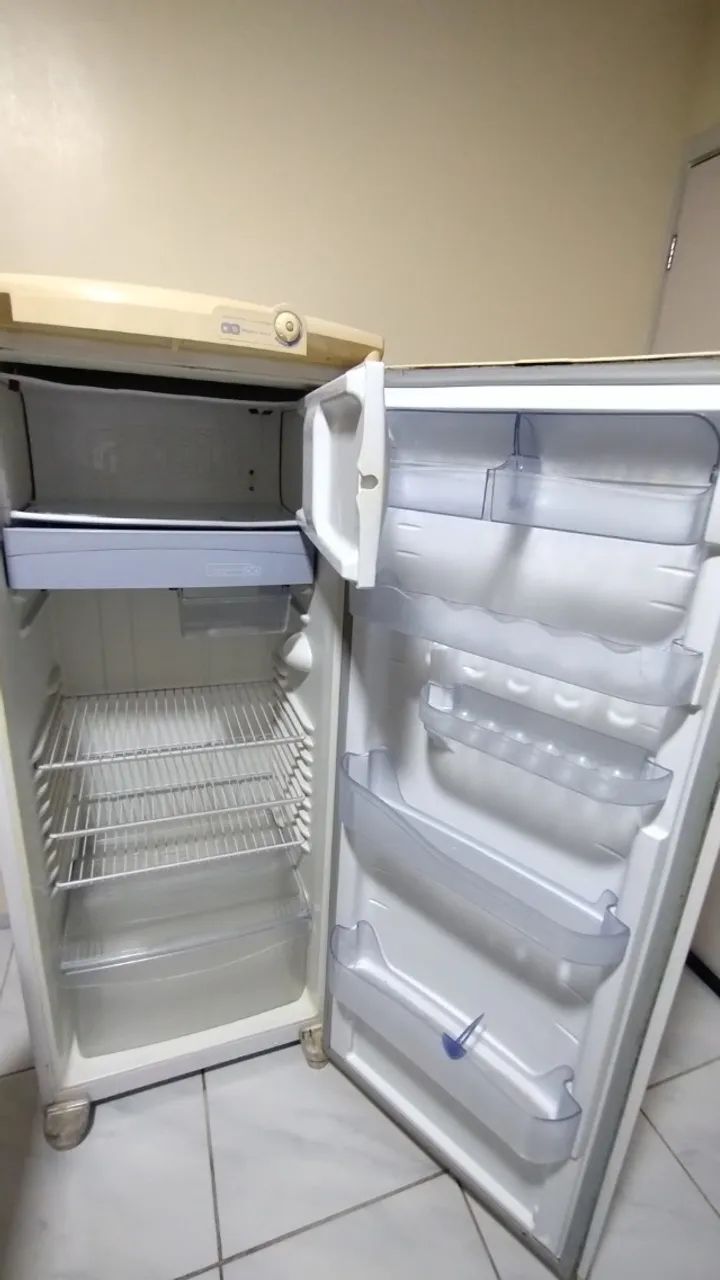 Geladeira Consul