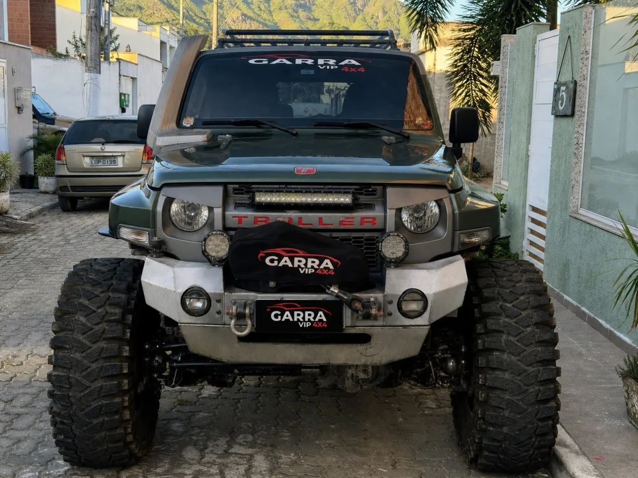 Troller T-4 2016