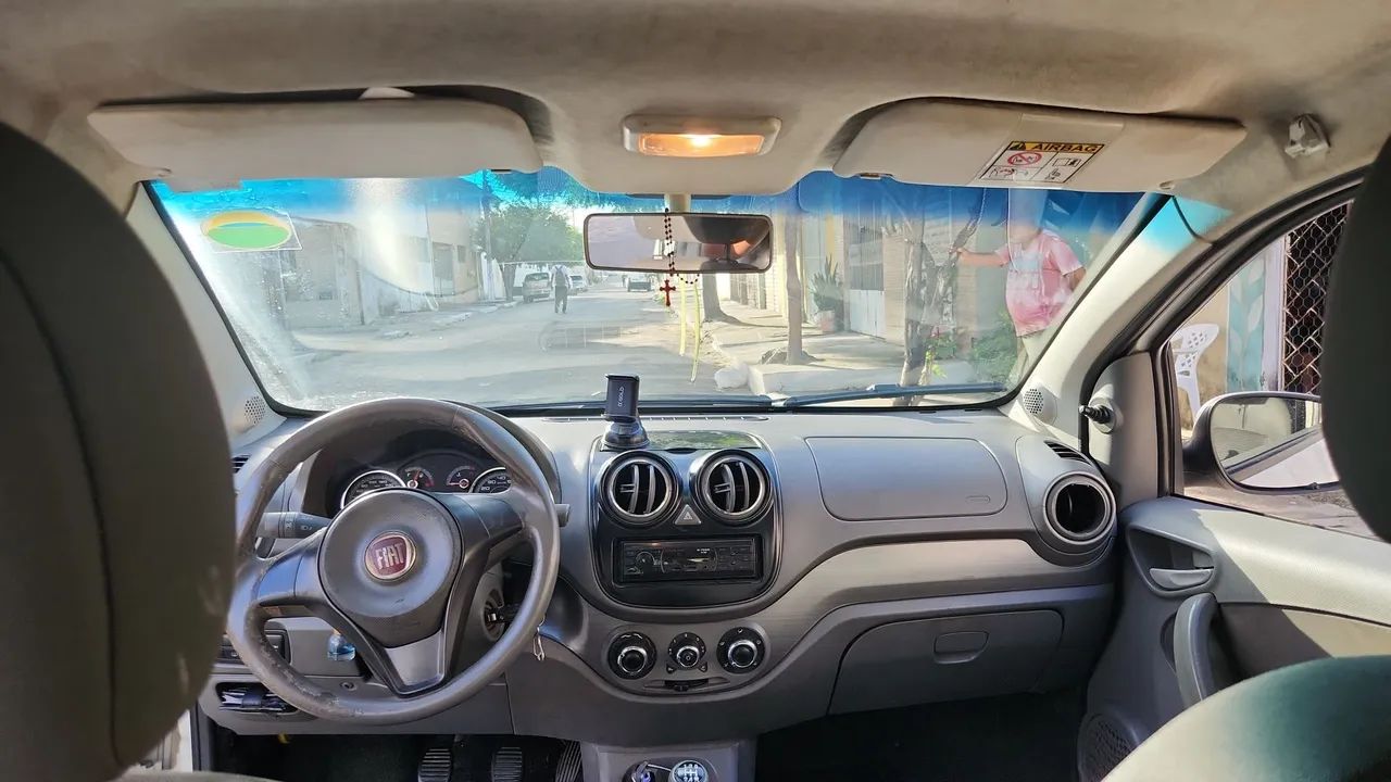 Fiat Palio Attractive 1.0 EVO Fire Flex 8V 5P 2016 - Foto 5