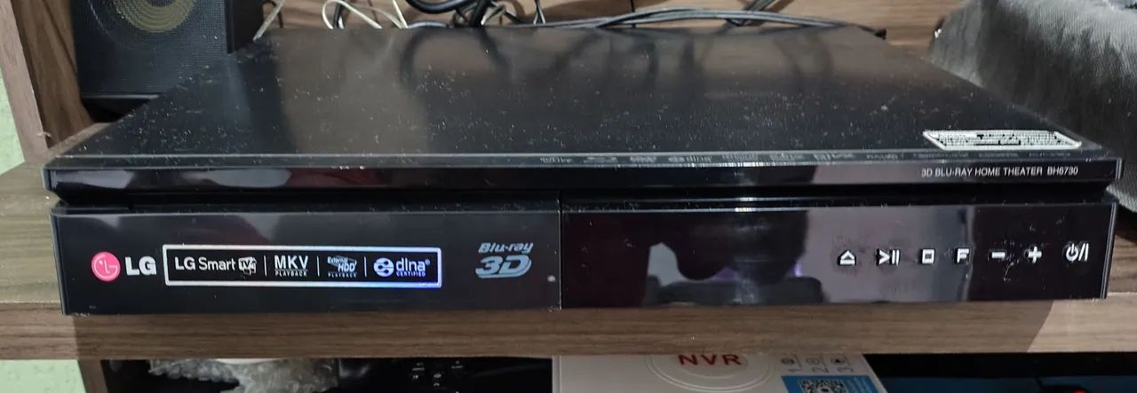 3D Blu-ray Disc-DVD Home Theater LG 1000 W RMS