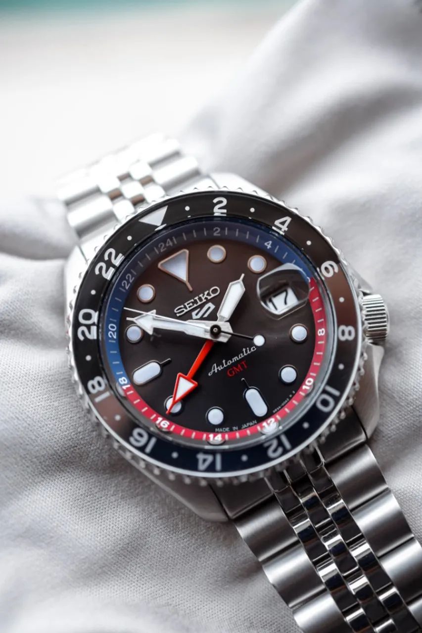 Relógio Seiko 5 Sport GMT U.S Special Creation SSK019 - Acessórios