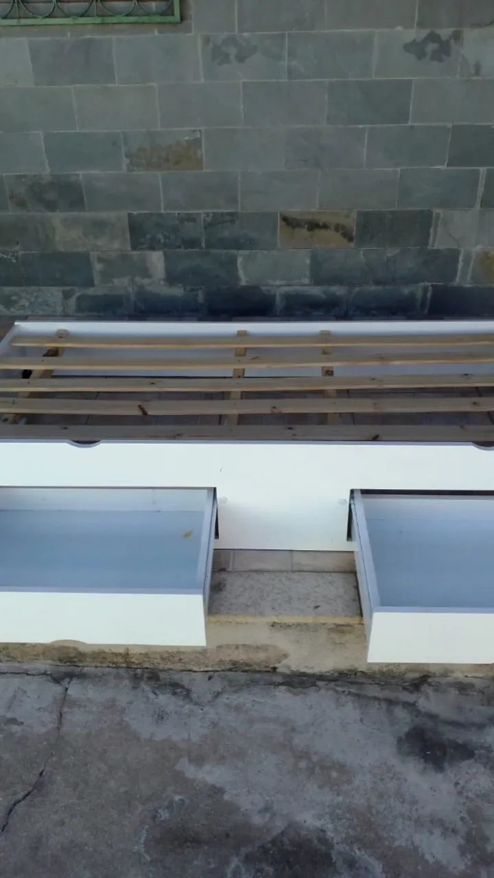 Cama box solteiro com gavetas 