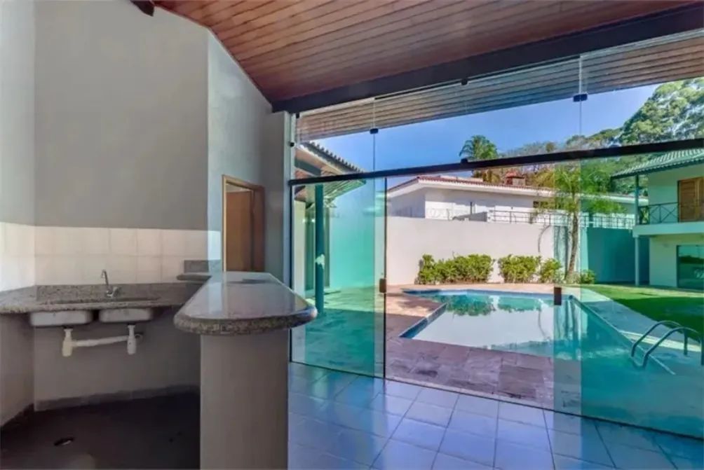 Casa  Locação · 4 dormitórios