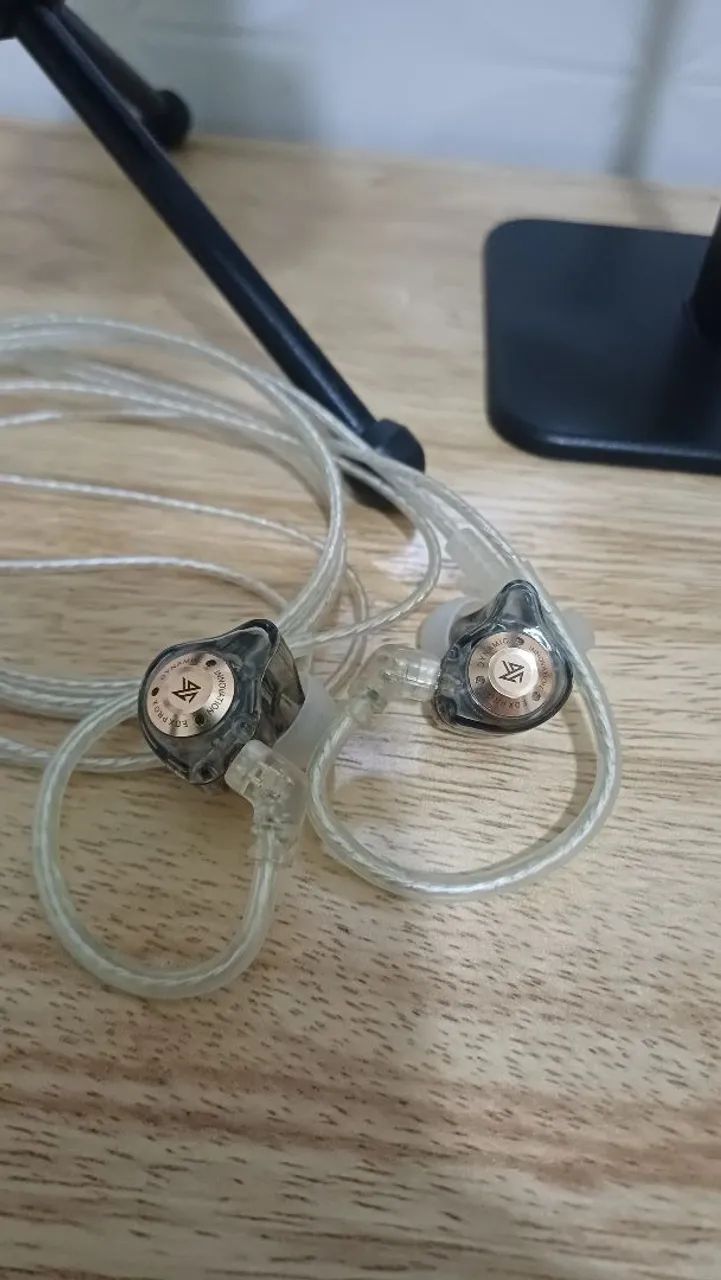 Vendo microfone, fone e suporte - Foto 3