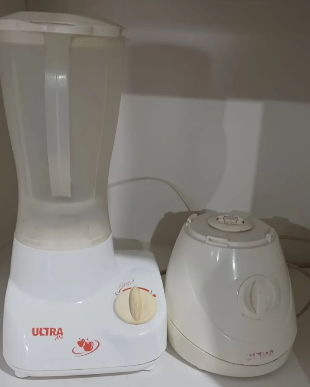 Dois liquidificadores com e sem copo, funcionando perfeitamente. - Foto 2