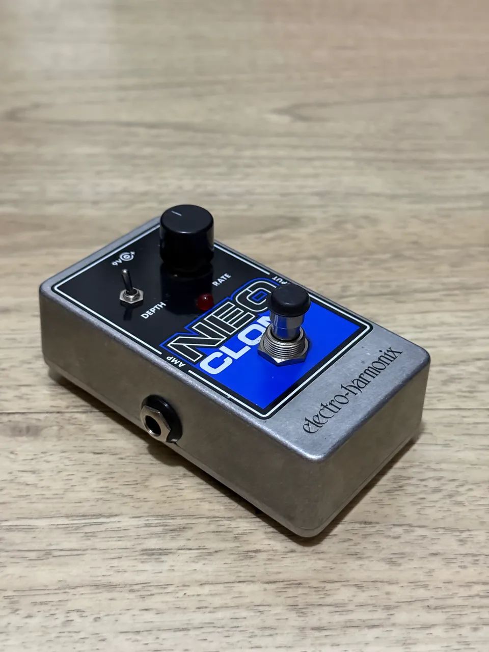 Pedal Electro-harmonix Neo Clone Chorus - Instrumentos musicais