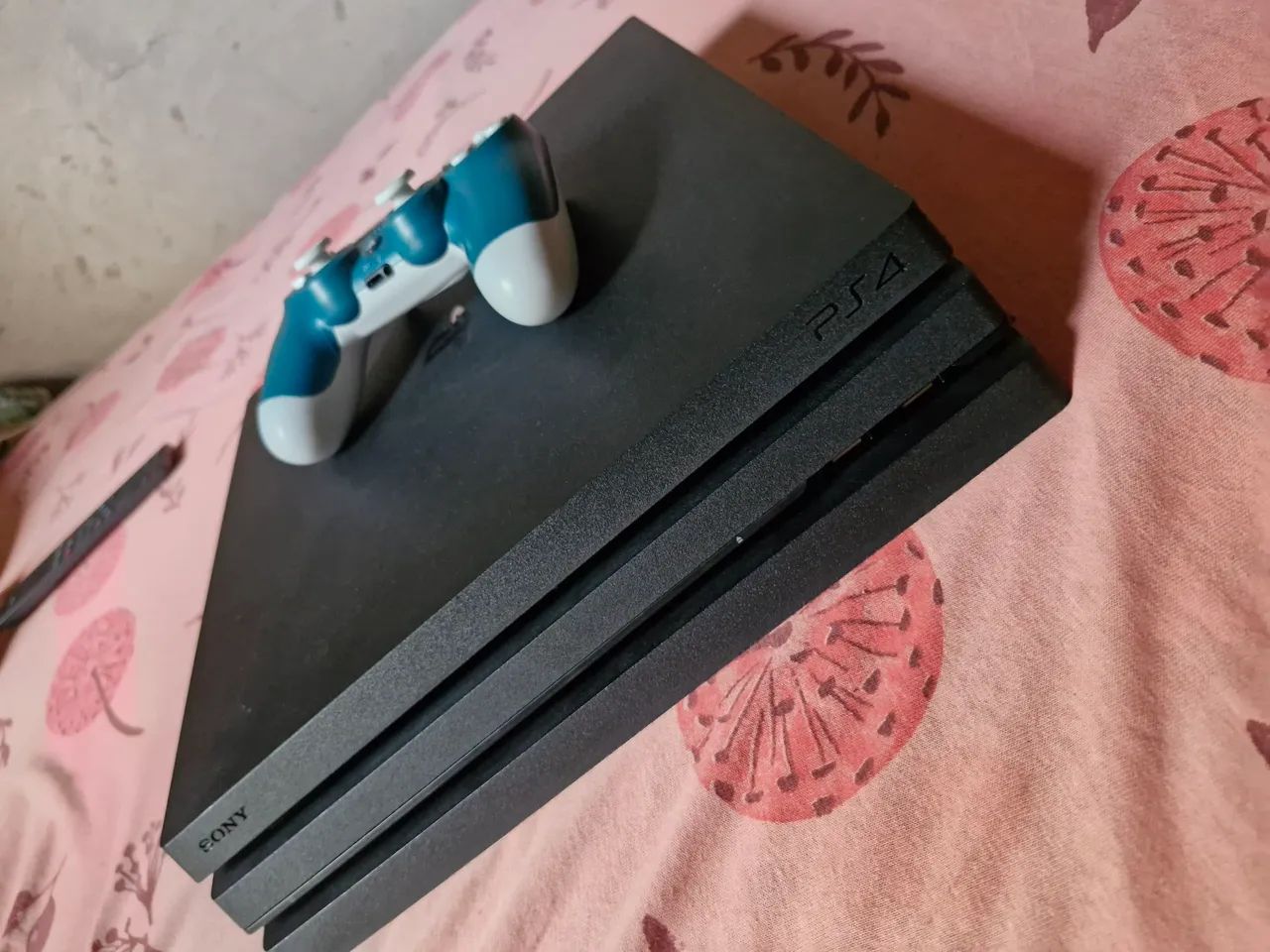 PlayStation 4 Pro - Foto 3