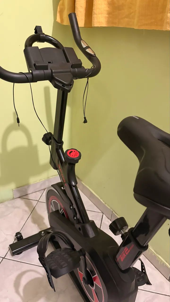 Bicicleta Ergométrica 8kg Preta - Foto 3
