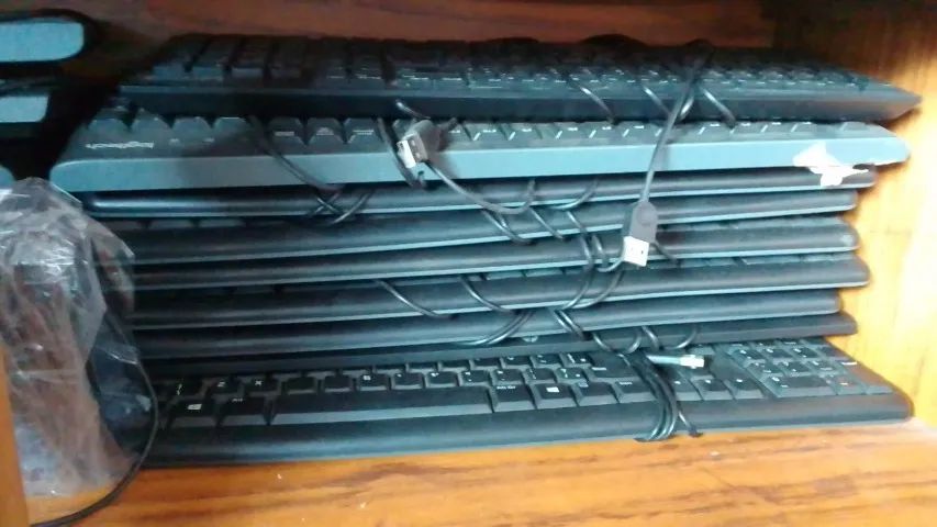 Teclados USB diversos 10,00 cada - Foto 2