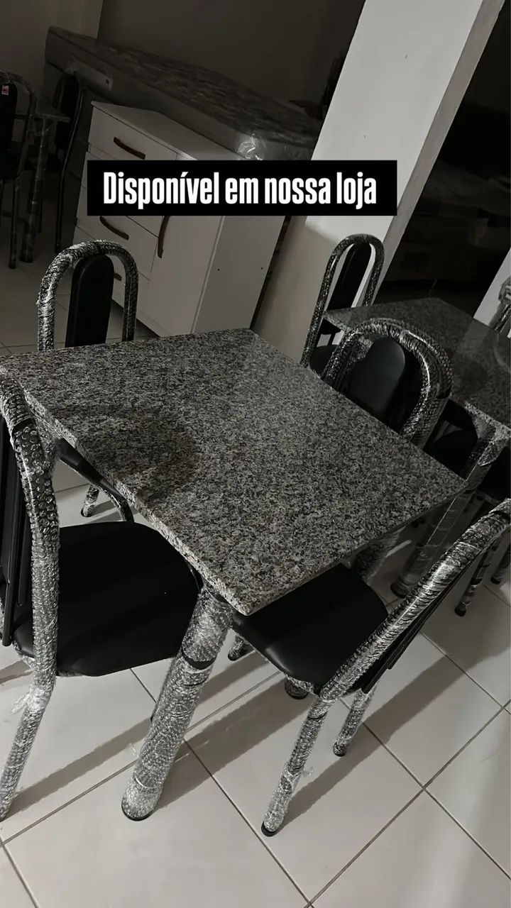Mesa de cozinha 4 cadeiras pedra granito disponível  - Foto 3