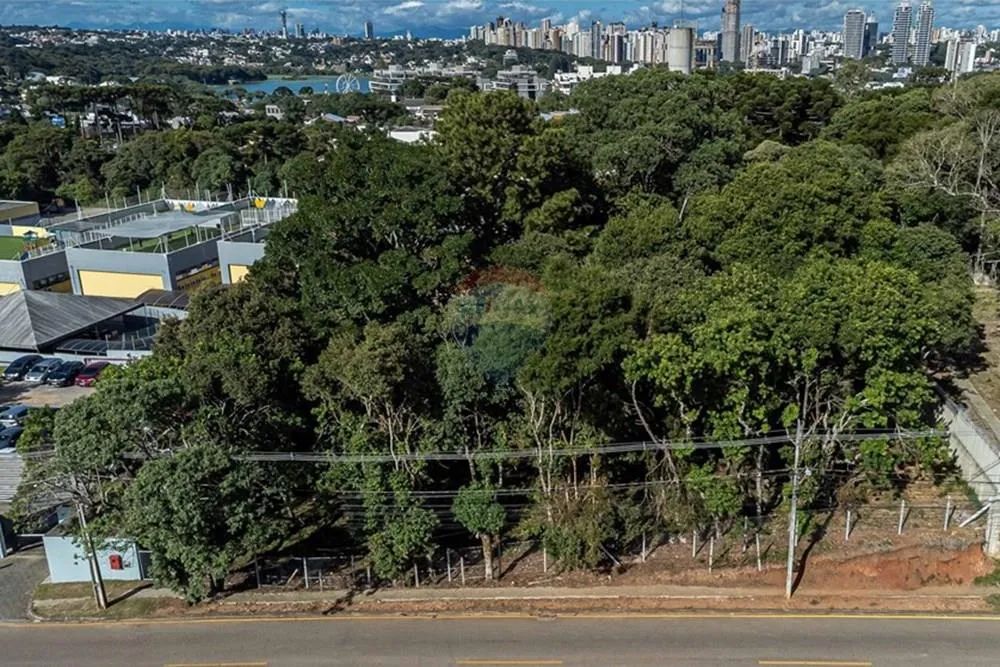 Terreno à Venda no Mossunguê