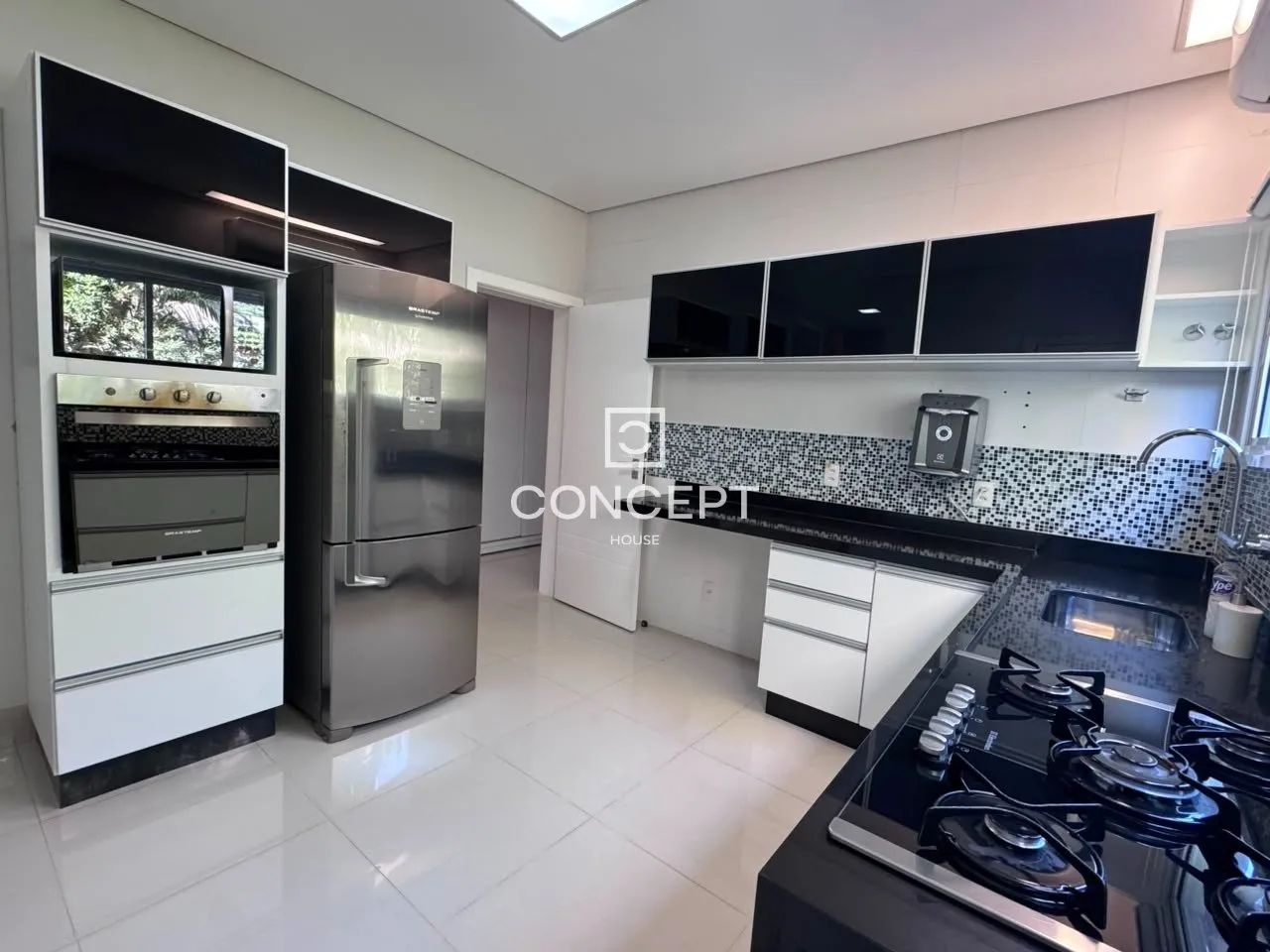 CASA TÉRREA NO ALPHAVILLE 2 SEMI MOBILIADA 3 SUÍTES COM 190 M², ESPAÇO GOURMET - Foto 5