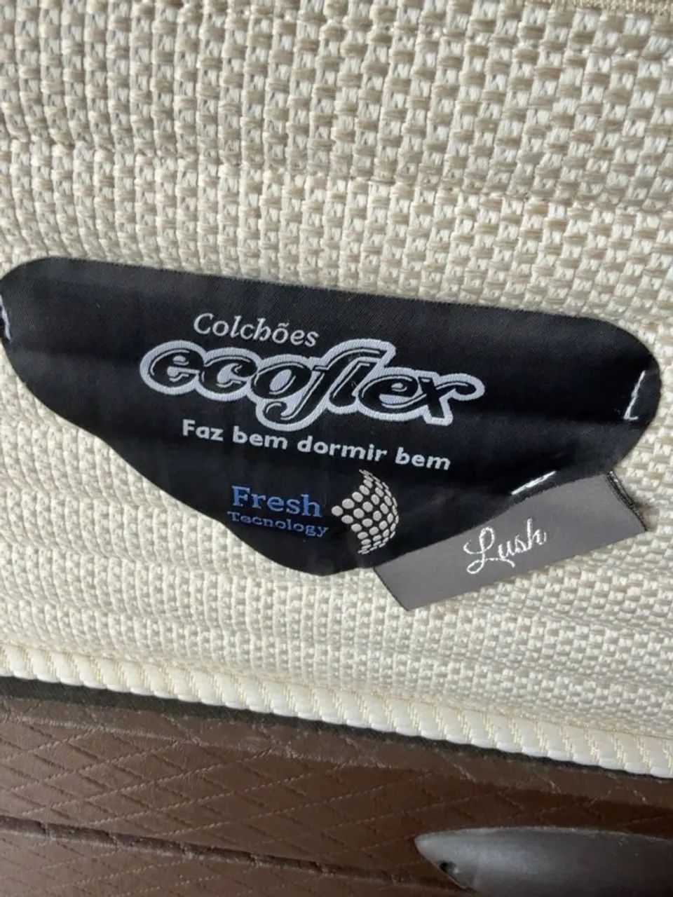 Colchão Ecoflex Lush  tamanho Queen com BAÙ perfeitas condições - Foto 4