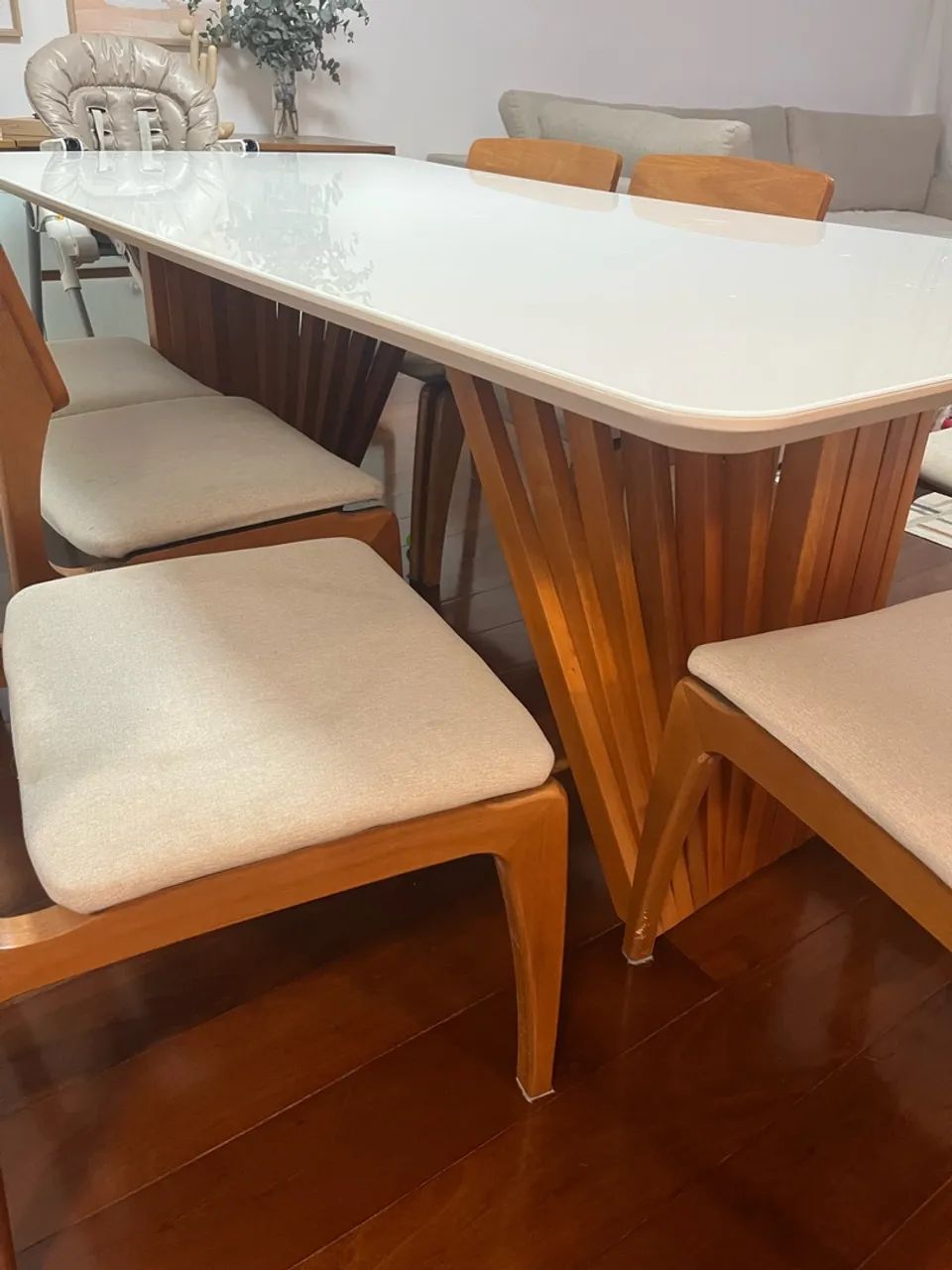 Mesa de jantar com 8 cadeiras  - Foto 4