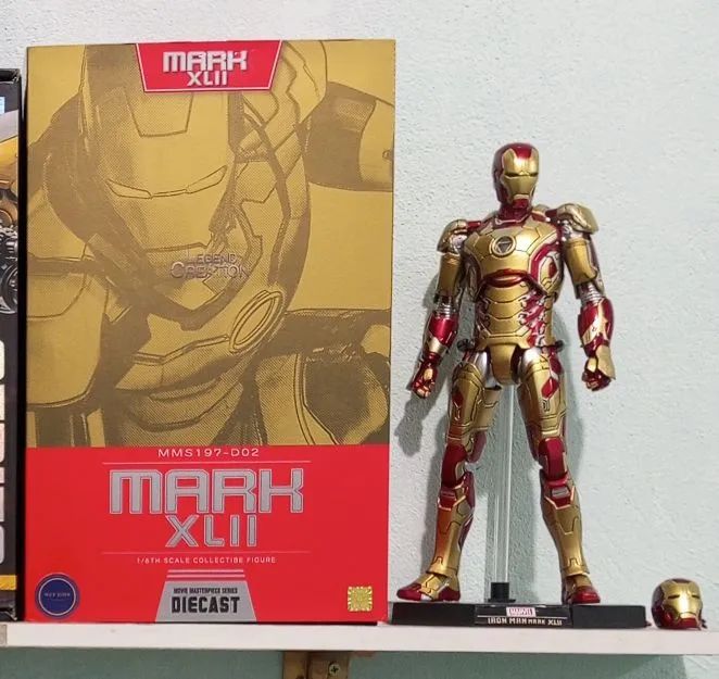 Iron Man mk 42 legends creation peça rara nova completa e com caixa parda 