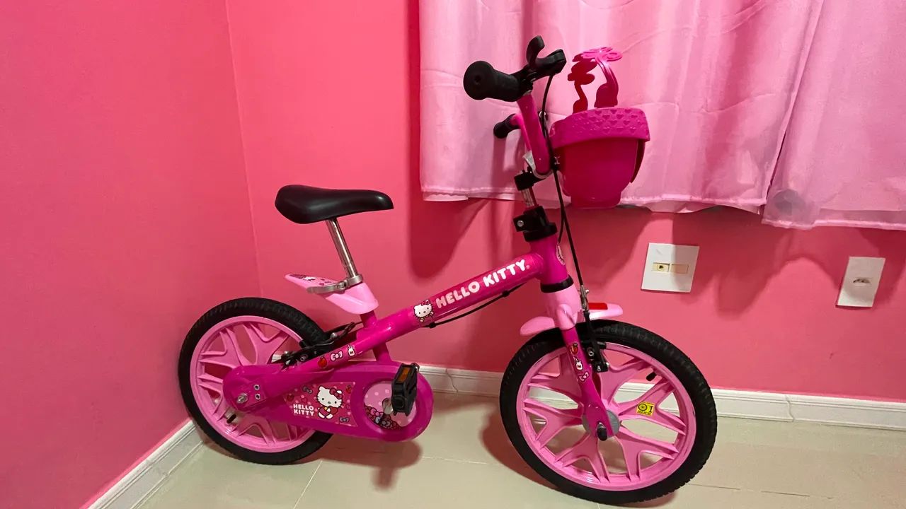 Vendo Bicicleta Aro 16 Hello Kitty Rosa - Foto 4