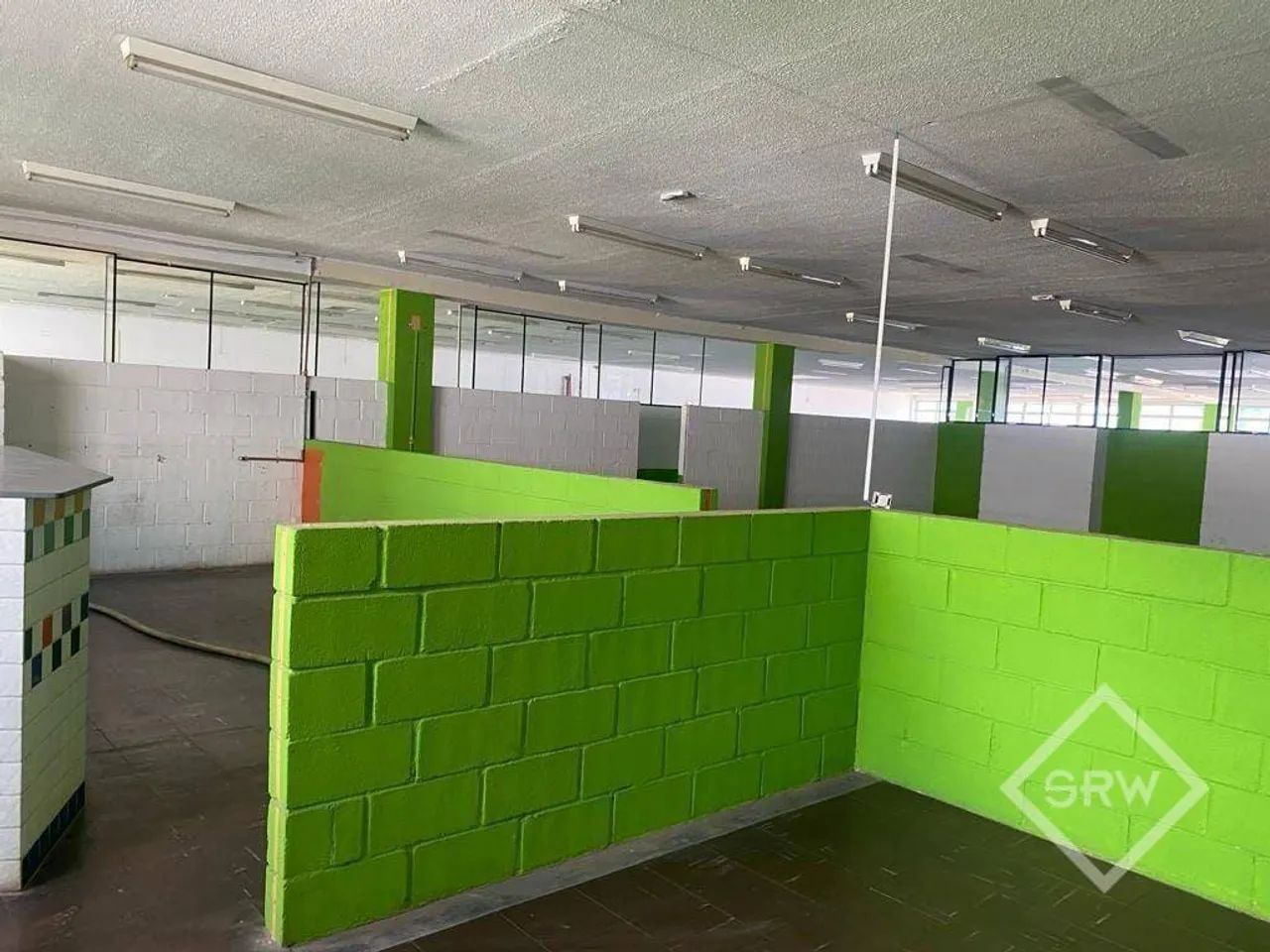 SALÃO PARA LOCAÇÃO, 600 M², NO CENTRO EM AMPARO. - Foto 4