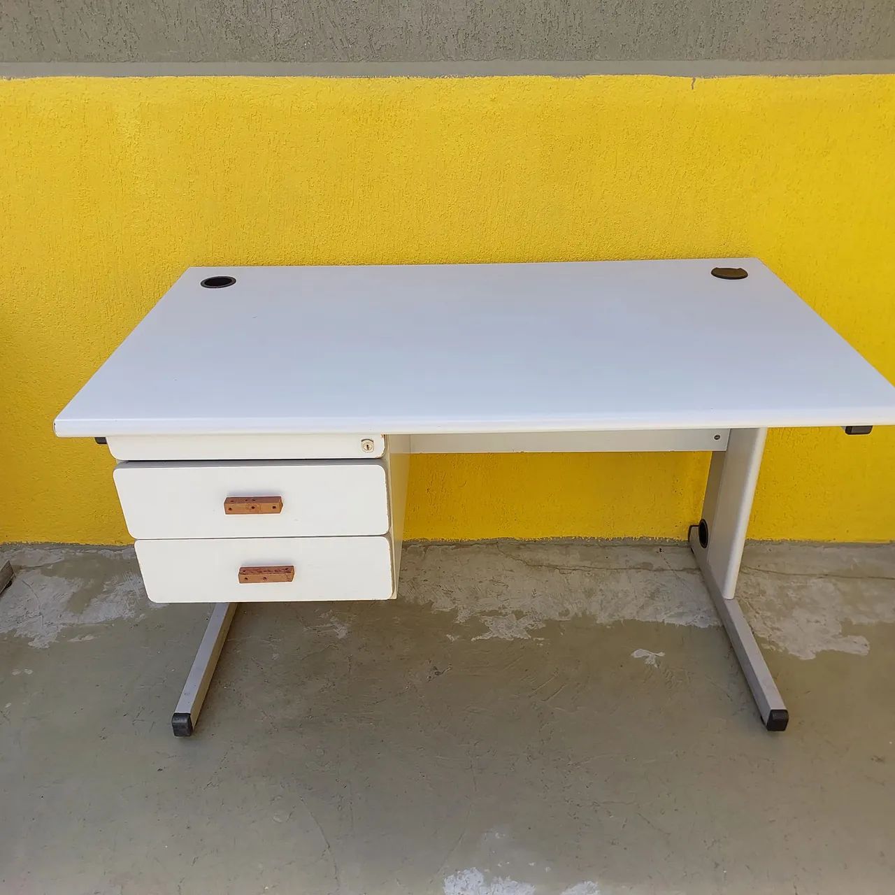 Mesa escritorio 2 gavetas  - Foto 2