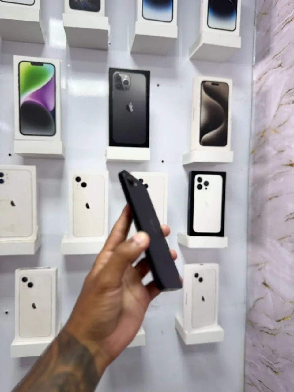 IPHONE 16e 256GB<br>R$ 3.799,00 GARANTIA APPLE - Foto 5