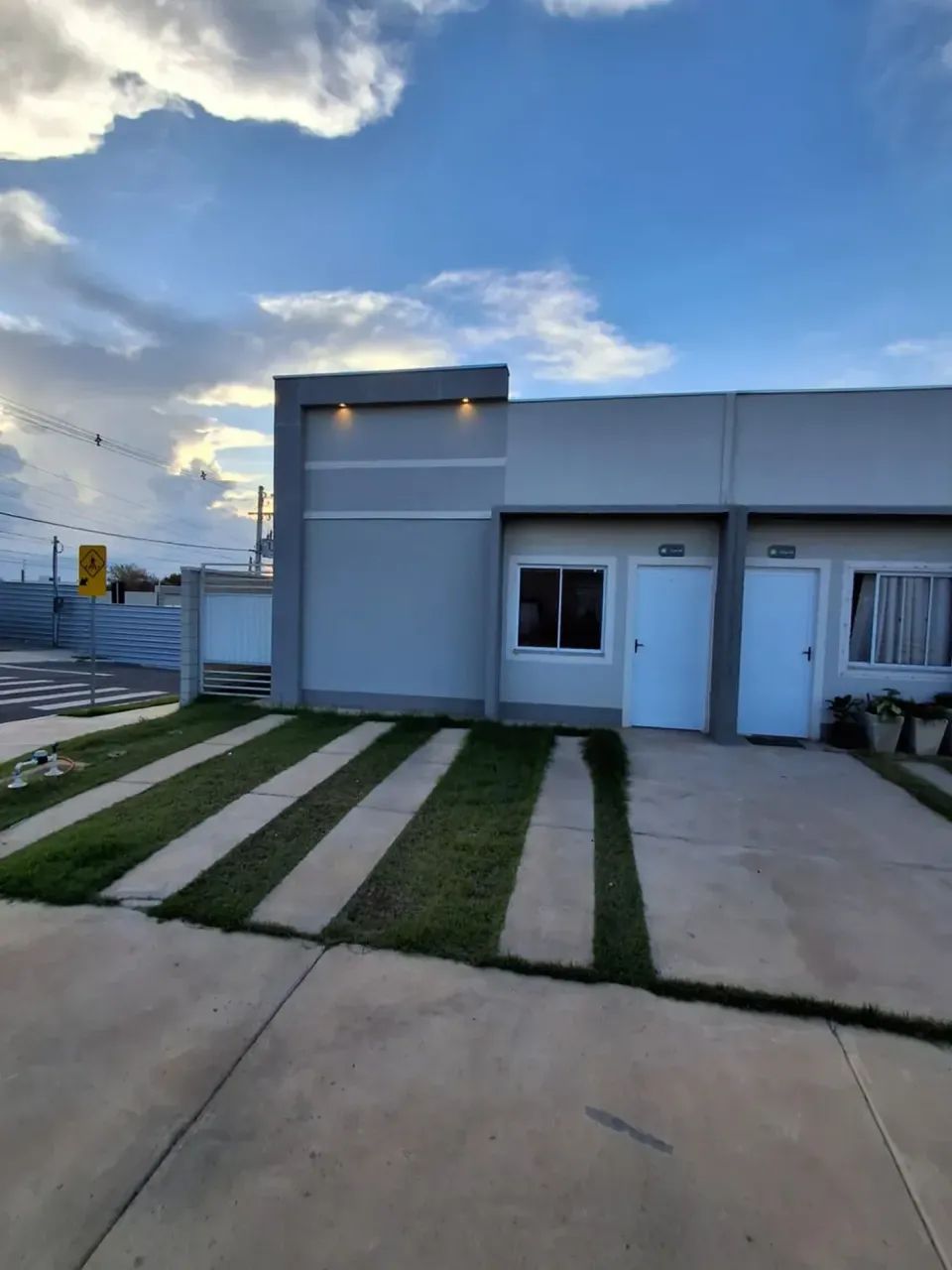 casa em condomínio fechado para alugar com 2 quartos 1 suite prox da avenida das torres