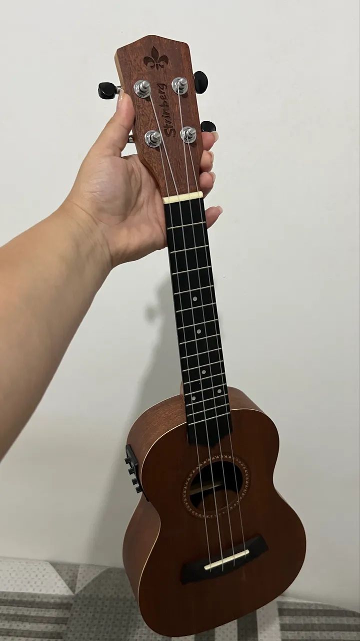 Ukulele Concert Strinberg Uk06ce Elétrico com Afinador e Bag - Foto 2