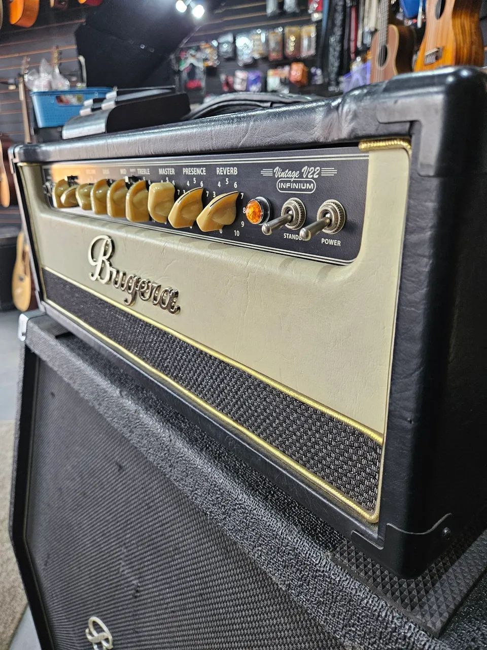 Bugera V22 infinium + Gabinete 4X12  - Foto 3