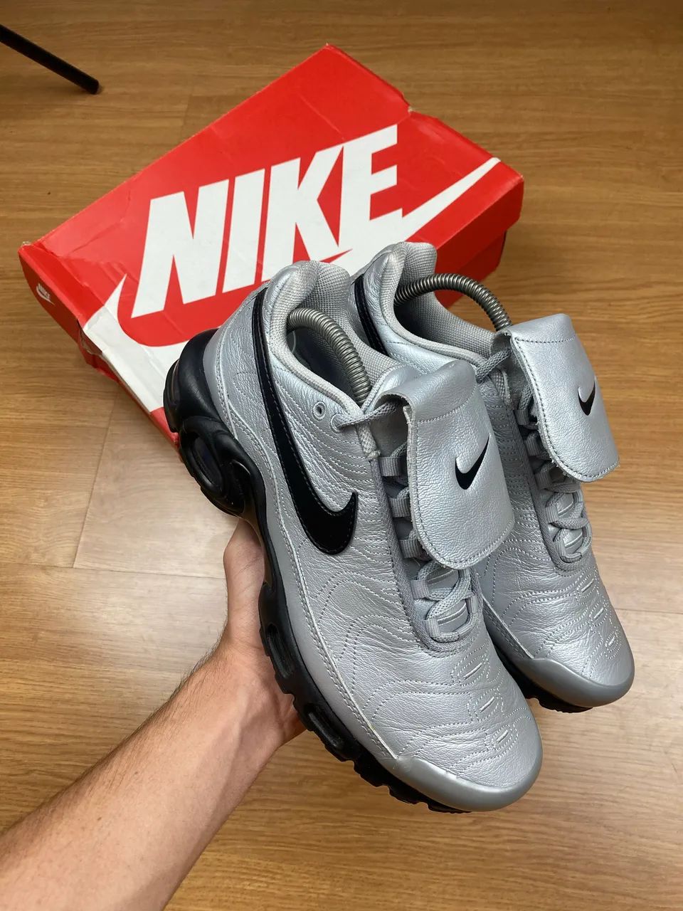 Air Max Plus Tiempo original - poucos no Brasil  - Foto 4