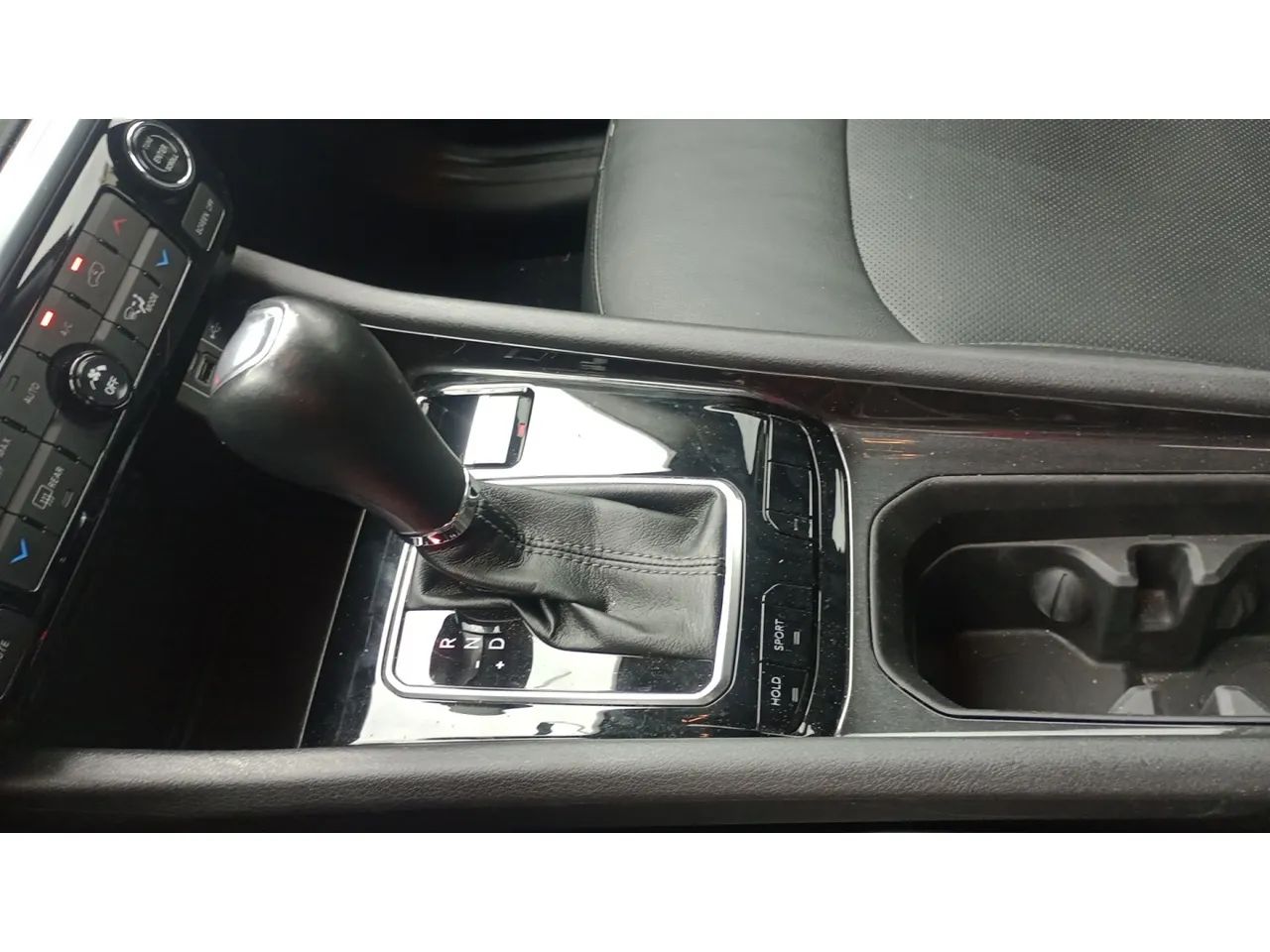 Jeep Compass LONG. T270 1.3 TB 4x2 Flex Aut., foto 16 de 16