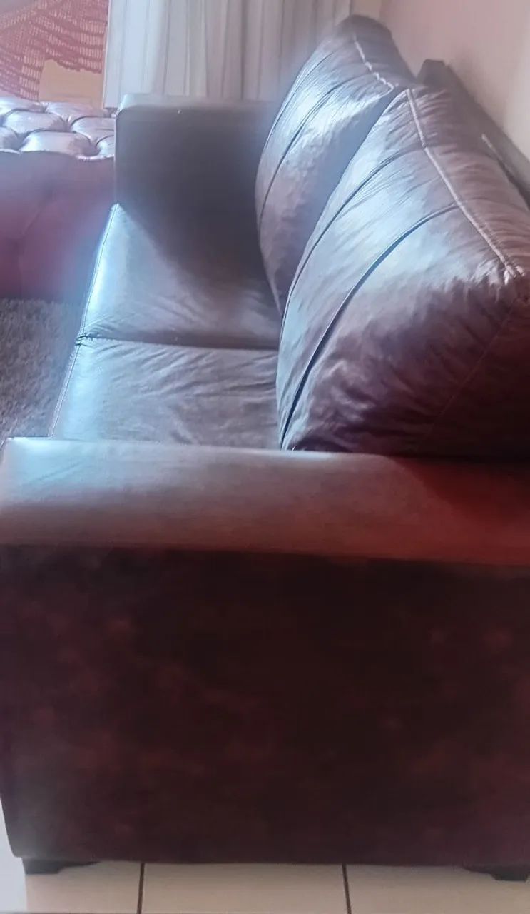 Sofá Marrom couro. - Foto 2