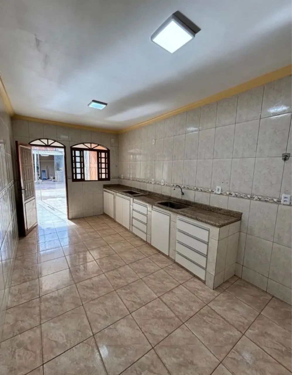 LB Vendo essa casa em porto canoa  - Foto 2
