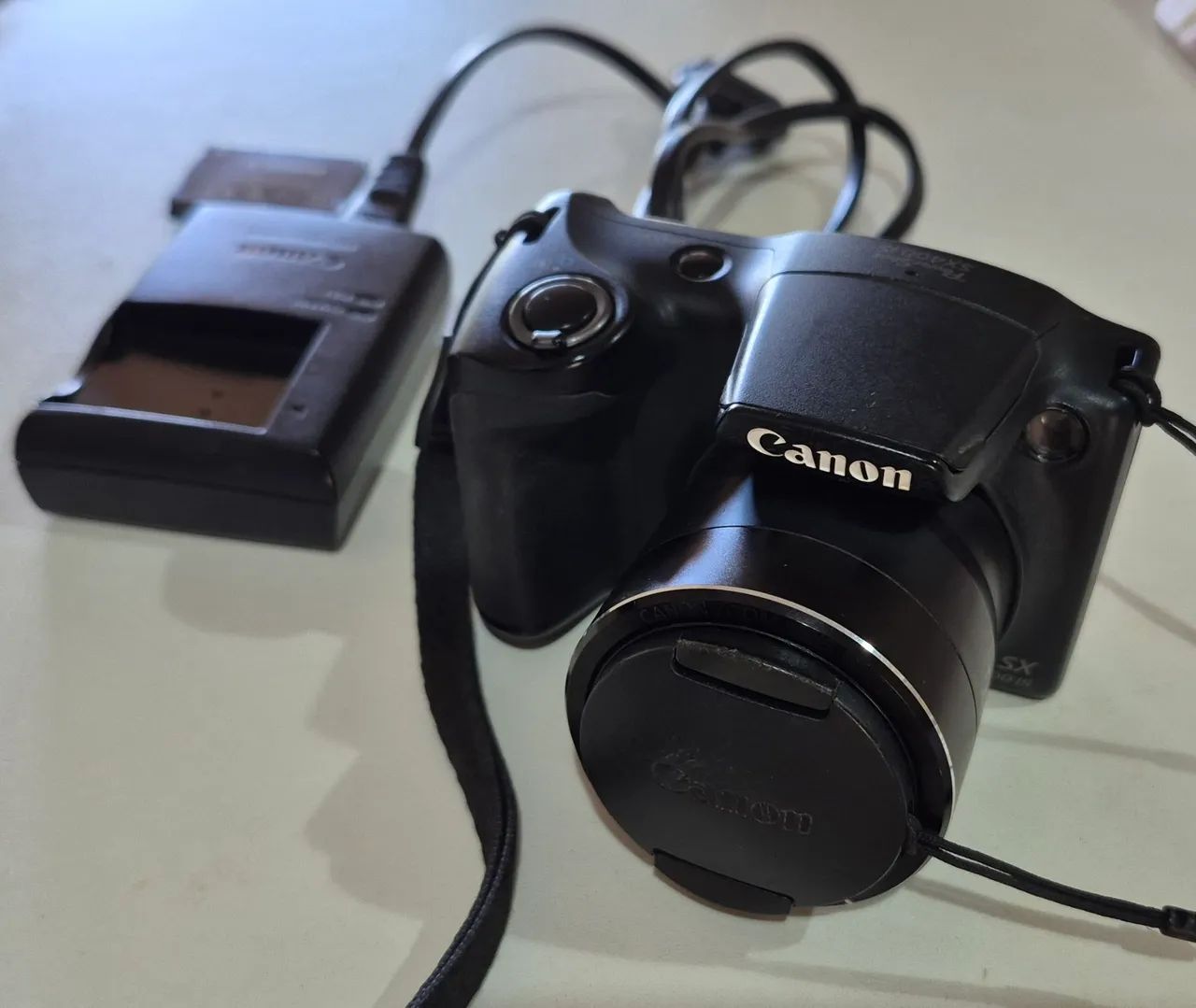 Camera Canon PowerShot SX400IS
