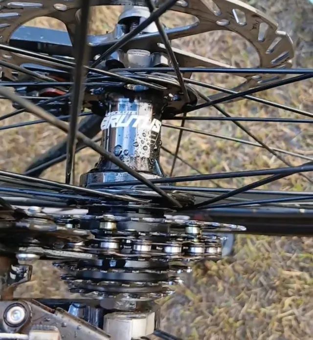 Bicicleta  - Foto 2