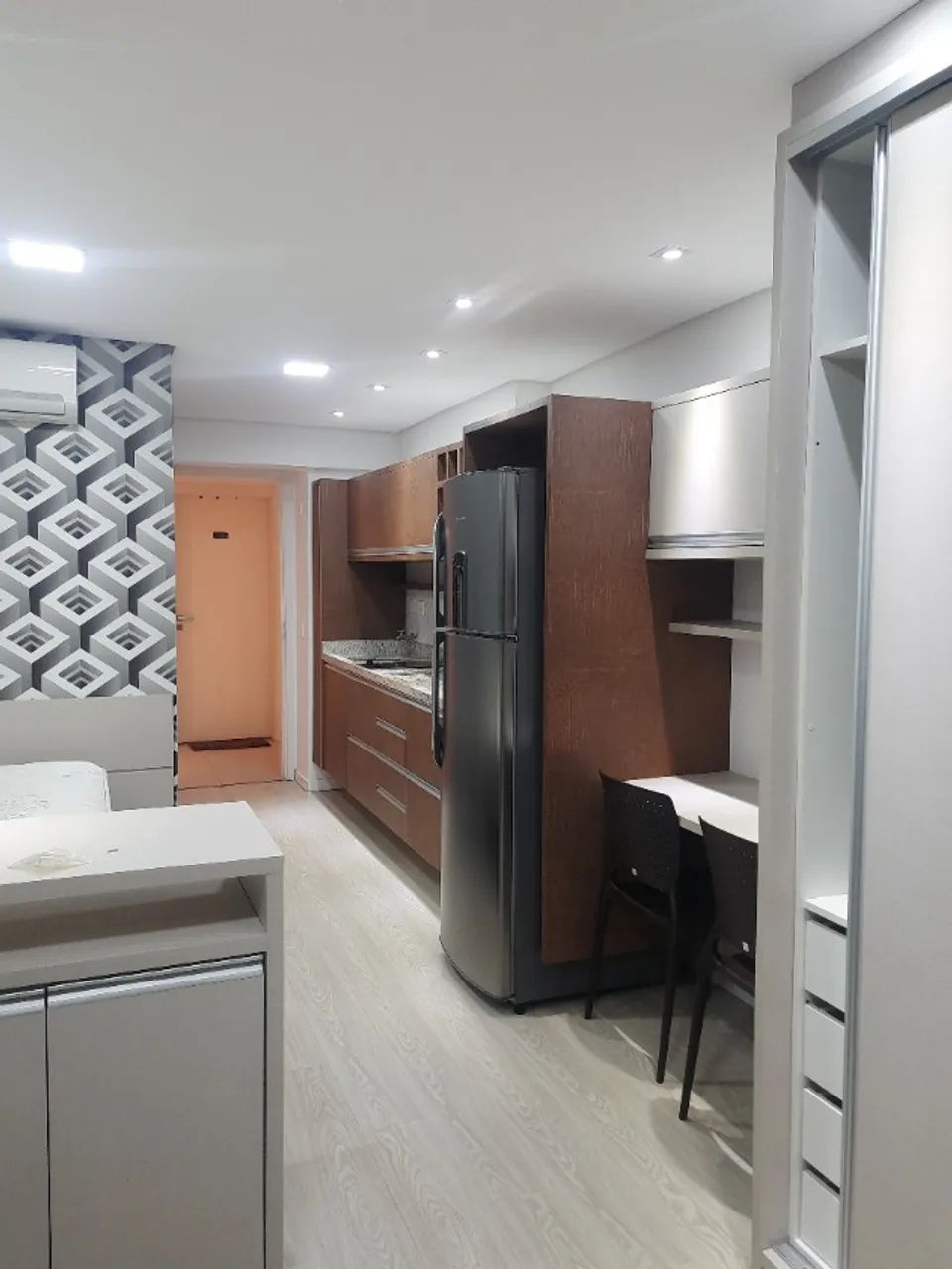 Alugo Studio Mobiliado no Edifício Seventh , Curitiba Paraná. - Foto 3
