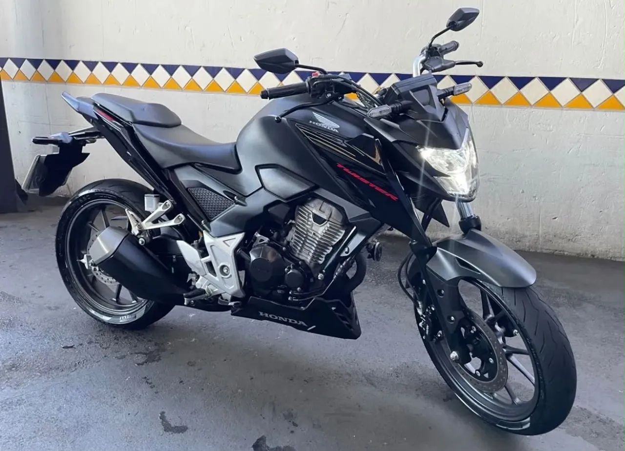 CB 300 - Foto 4