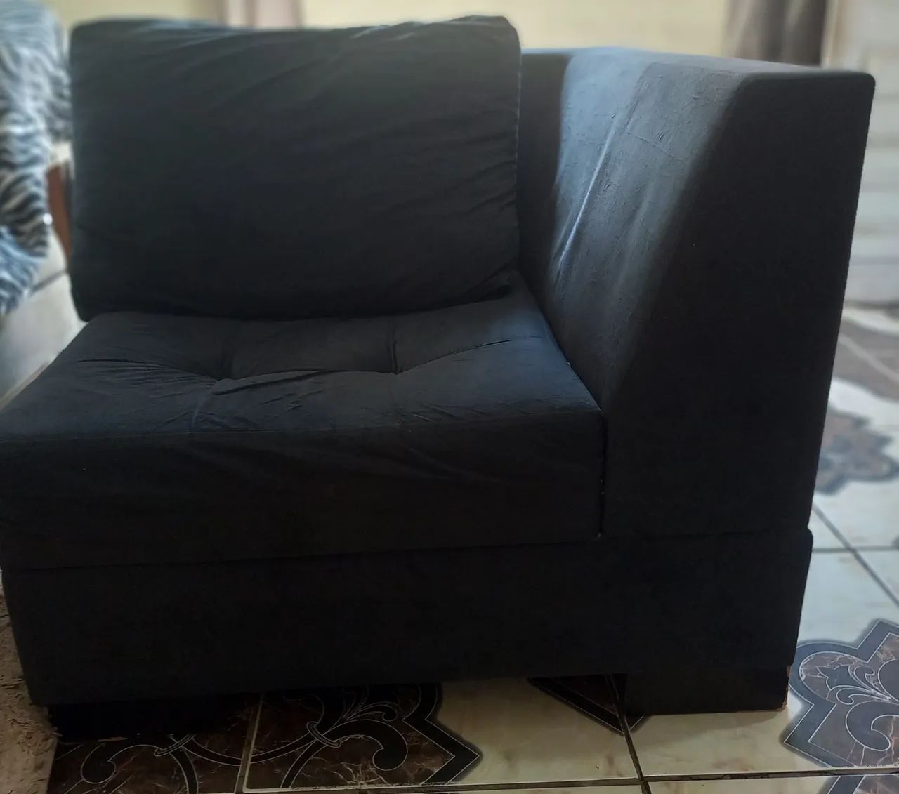Sofá 2 lugares preto - R$ 280  - Foto 4