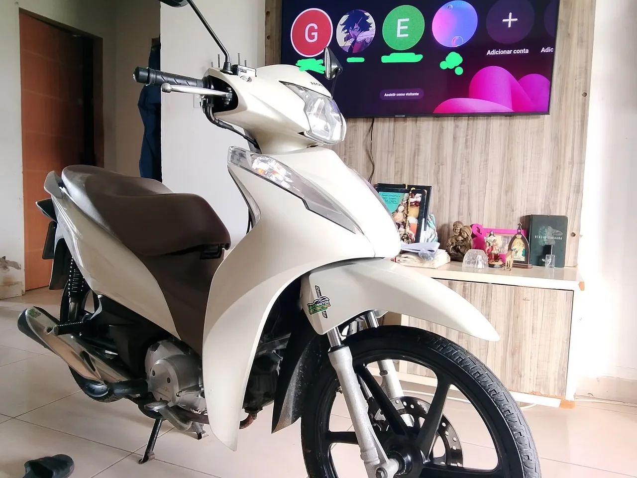 Biz branca 125